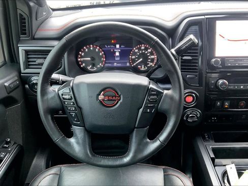 Used 2024 Nissan Titan PRO-4X w/ Pro-4x Convenience Package image 5