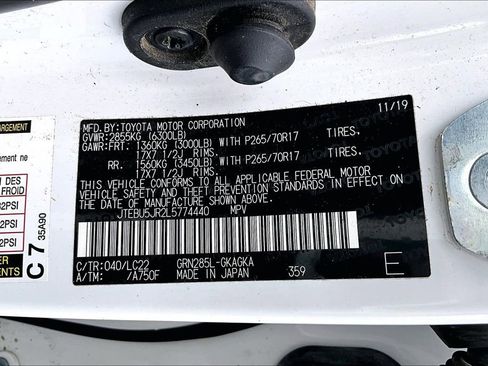 Used 2020 Toyota 4Runner TRD Off-Road Premium AWD/4WD image 43