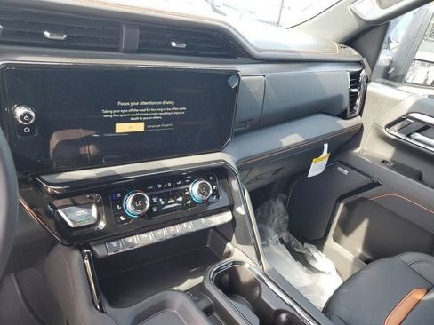 New 2026 GMC Sierra 3500 AT4 w/ AT4 Premium Plus Package AWD/4WD image 28