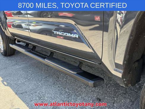 Certified 2025 Toyota Tacoma SR5 AWD/4WD image 11