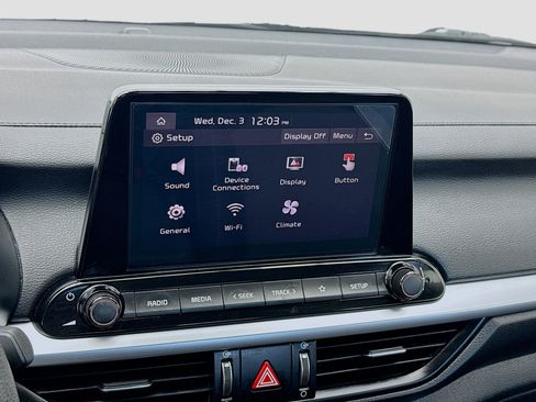 Used 2024 Kia Forte LXS w/ LXS Technology Package image 9