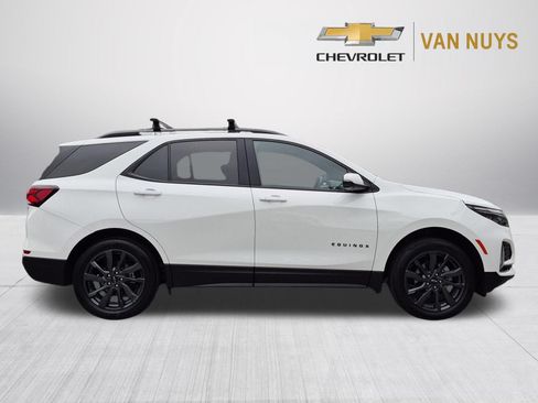 Used 2023 Chevrolet Equinox RS AWD/4WD image 4