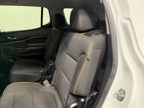 Used 2023 GMC Acadia AT4 image 49