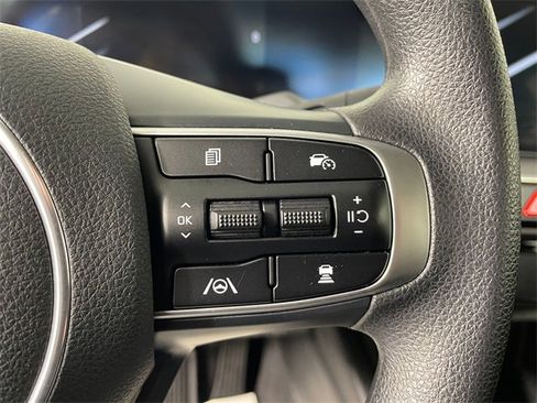 Certified 2025 Kia K5 LXS image 10