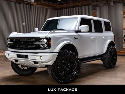 Used 2026 Ford Bronco Outer Banks AWD/4WD image 3