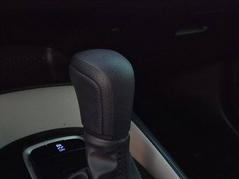 Certified 2022 Toyota Corolla LE FWD image 18