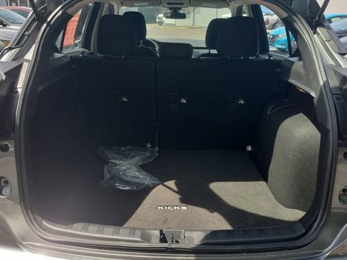Certified 2025 Nissan Kicks Play S FWD image 9