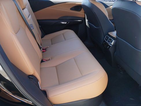 Certified 2025 Lexus RX 350 Premium image 31