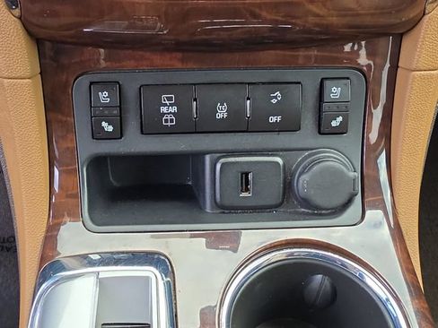 Certified 2016 Buick Enclave Premium w/ Enclave Tuscan Edition FWD image 32
