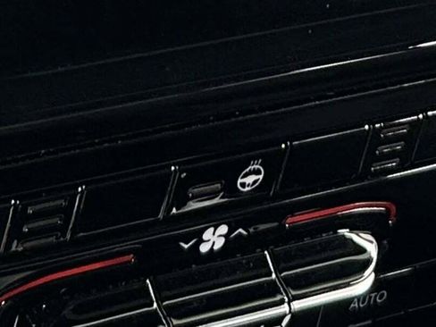 New 2025 Jeep Grand Cherokee L Laredo image 36