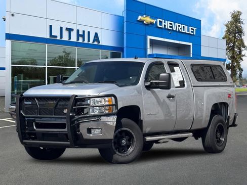 Used 2013 Chevrolet Silverado 2500 LT w/ Interior Plus Package AWD/4WD image 1