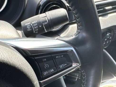 Used 2021 MAZDA MX-5 Miata Club image 19