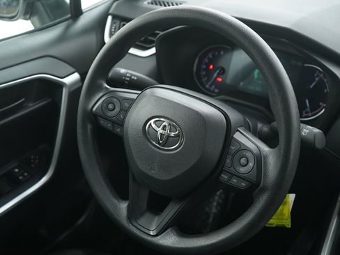 Certified 2025 Toyota RAV4 LE image 14