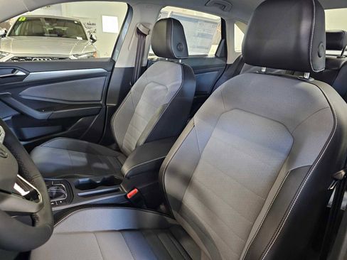 New 2026 Volkswagen Jetta SE image 21