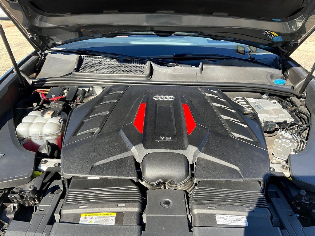 Used 2023 Audi SQ8 Prestige AWD/4WD image 30