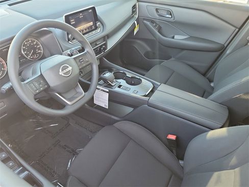 New 2026 Nissan Rogue S image 2