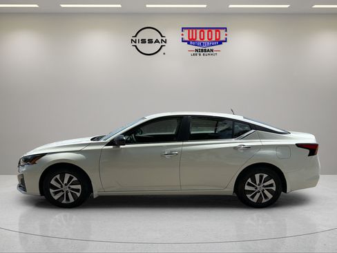 Certified 2025 Nissan Altima 2.5 S FWD image 5