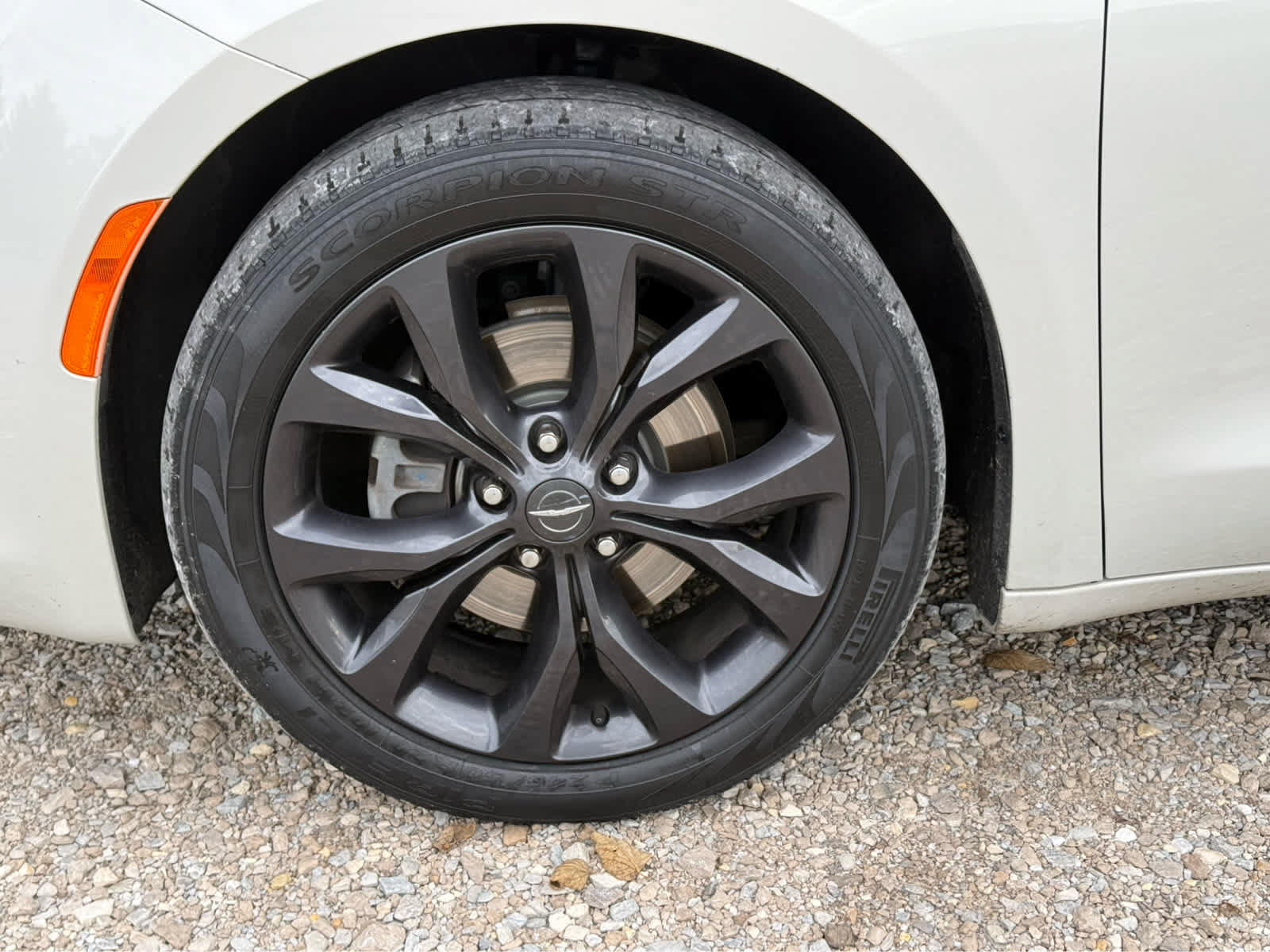 Used 2020 Chrysler Pacifica Touring-L w/ S Appearance Package FWD image 11