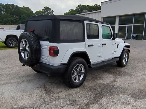Used 2021 Jeep Wrangler Unlimited Sahara image 4