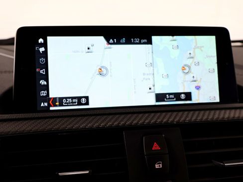 Used 2018 BMW M2 image 30