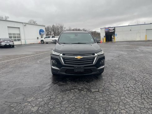 Used 2023 Chevrolet Traverse LT image 8