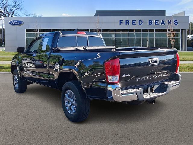 Used 2016 Toyota Tacoma SR5 w/ SR5 Appearance Package (DM) AWD/4WD image 5