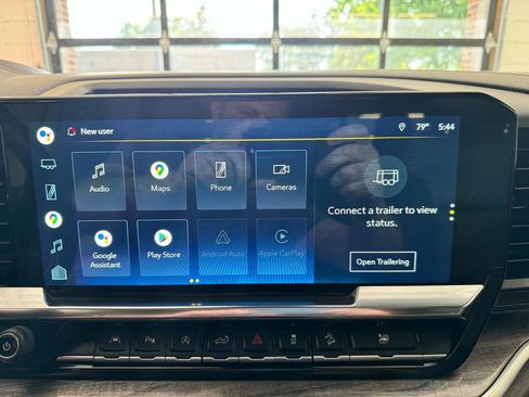 Used 2022 Chevrolet Silverado 1500 LTZ w/ LTZ Premium Package AWD/4WD image 17