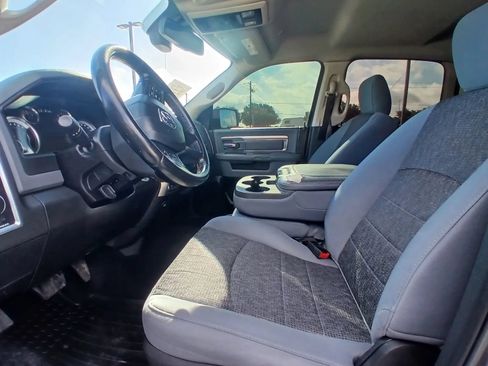 Used 2019 RAM 1500 Classic SLT w/ Luxury Group AWD/4WD image 14