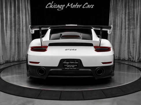 Used 2018 Porsche 911 GT2 RS RWD image 4