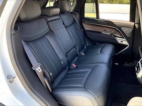 New 2025 Land Rover Range Rover Autobiography image 7