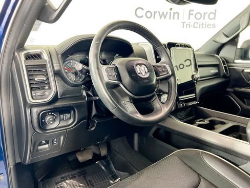 Used 2023 RAM 1500 Laramie AWD/4WD image 4