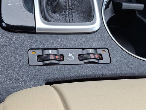 Used 2019 Toyota Highlander Limited image 24