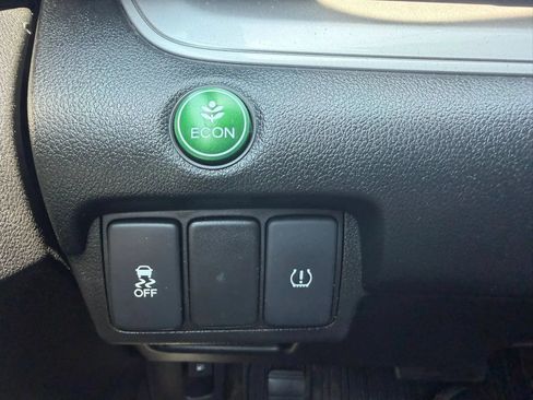 Used 2015 Honda CR-V LX image 18