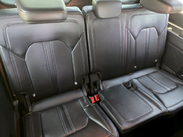 Used 2021 Ford Expedition Limited RWD image 15