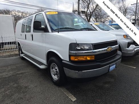 Used 2024 Chevrolet Express 2500 w/ Driver Convenience Package image 2