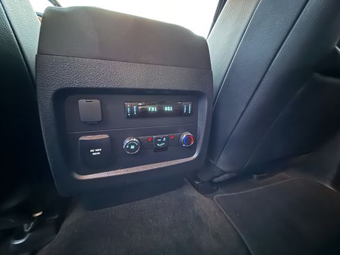Used 2017 Ford Expedition Limited w/ Equipment Group 301A AWD/4WD image 18
