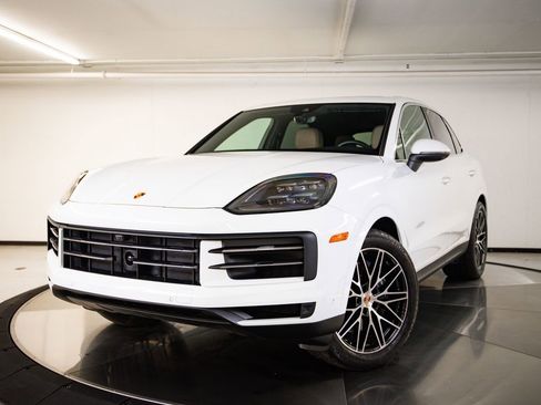 Certified 2026 Porsche Cayenne AWD/4WD image 1