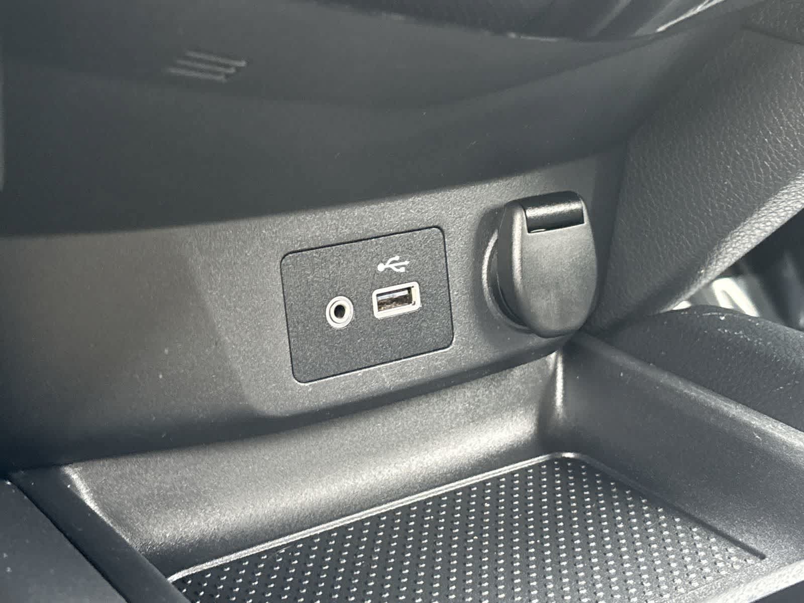 Used 2019 Nissan Rogue SV FWD image 27