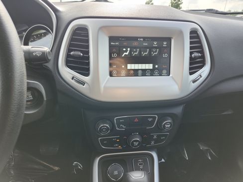 Used 2019 Jeep Compass Sport AWD/4WD image 28