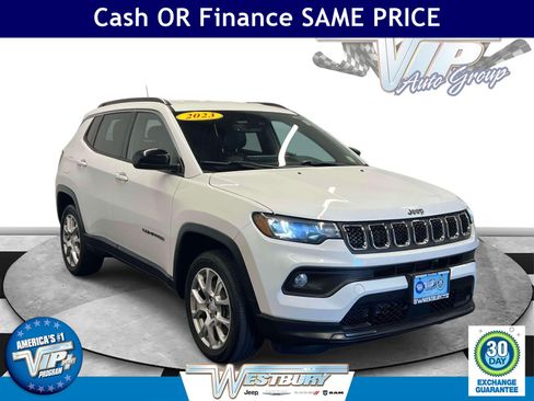 Certified 2023 Jeep Compass Latitude AWD/4WD image 1
