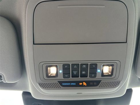 Certified 2022 Ford Explorer XLT w/ Equipment Group 202A image 27