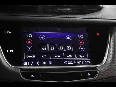 Certified 2025 Cadillac XT5 Luxury w/ LPO, Floor Liner Package AWD/4WD image 12