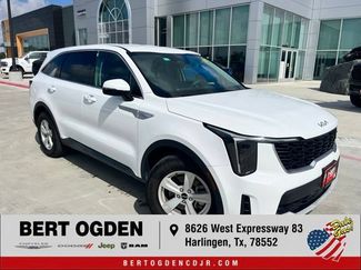 Used 2025 Kia Sorento LX FWD video 1