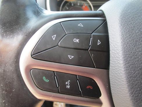 Used 2019 Jeep Cherokee Limited AWD/4WD image 20