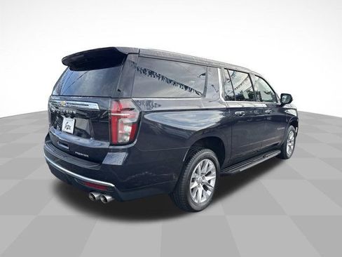 Used 2023 Chevrolet Suburban Premier RWD image 6