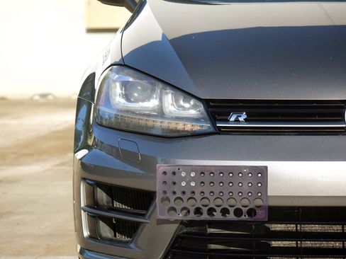 Used 2016 Volkswagen Golf R 4-Door AWD/4WD image 19