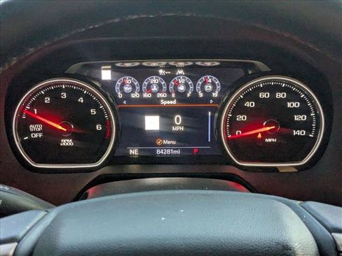 Used 2021 Chevrolet Suburban High Country w/ Premium Package image 3