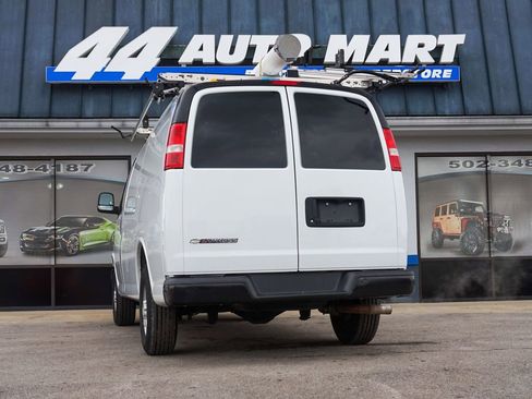 Used 2020 Chevrolet Express 2500 Work Van w/ Driver Convenience Package image 4
