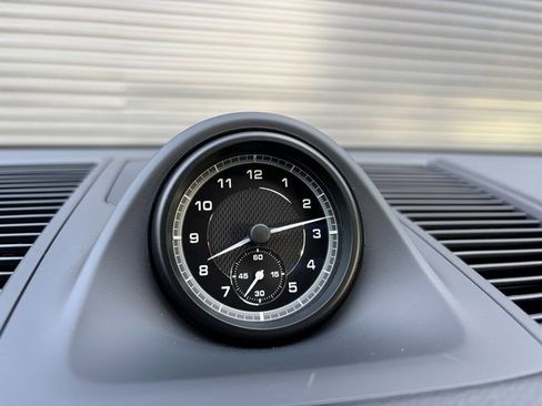 Certified 2025 Porsche Macan image 20