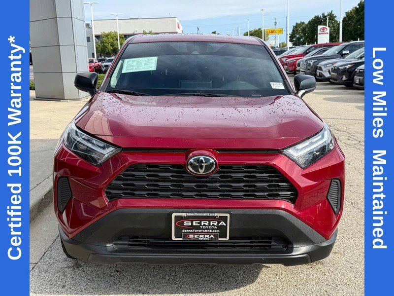 Used 2024 Toyota RAV4 LE FWD image 9